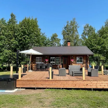 Villa Hirsihuvila Kalajoen Rannassa *