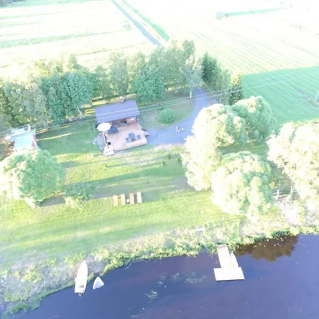 Hirsihuvila Kalajoen Rannassa Alavieska